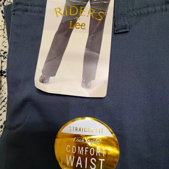 Lee Riders Trousers - Picture 3 of 3